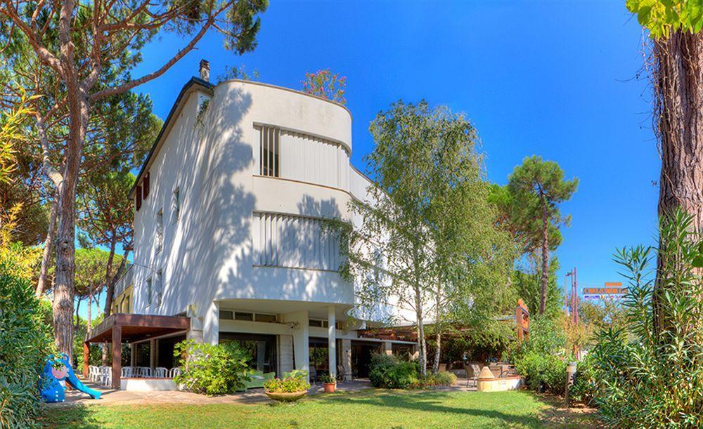 Hotel Columbia Marina Romea Exterior photo